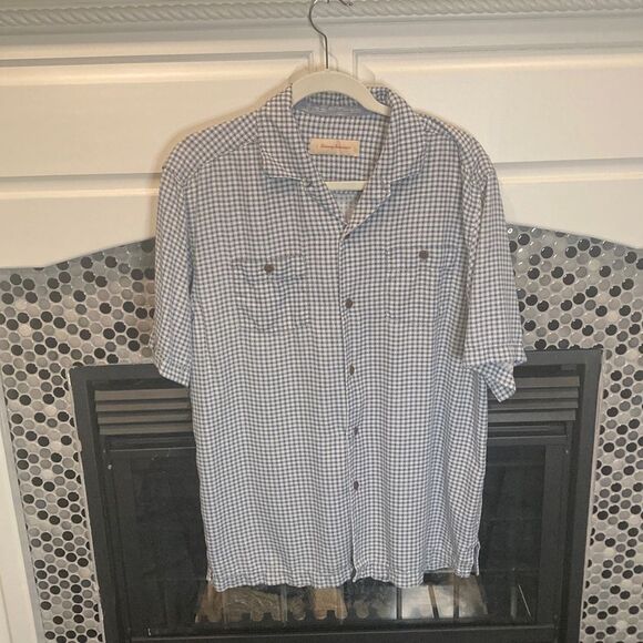 Tommy Bahama 100 % silk casual button down shirt, size medium, guc - Picture 1 of 5